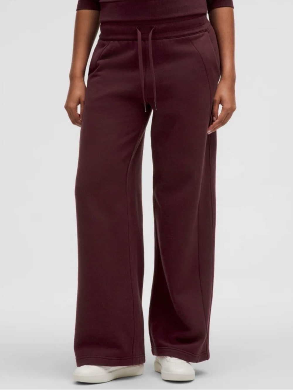 lululemon athletica Scuba Mid-Rise Wide Leg Pant- Garnet- XXS